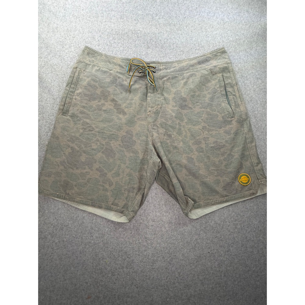 Marsh Wear Mens Camo Board Shorts Green Size 38 Ride the Tide Hybrid Swim Trunks